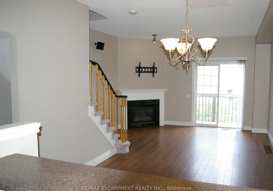 5080-fairview-street-burlington-ontario-w12397891