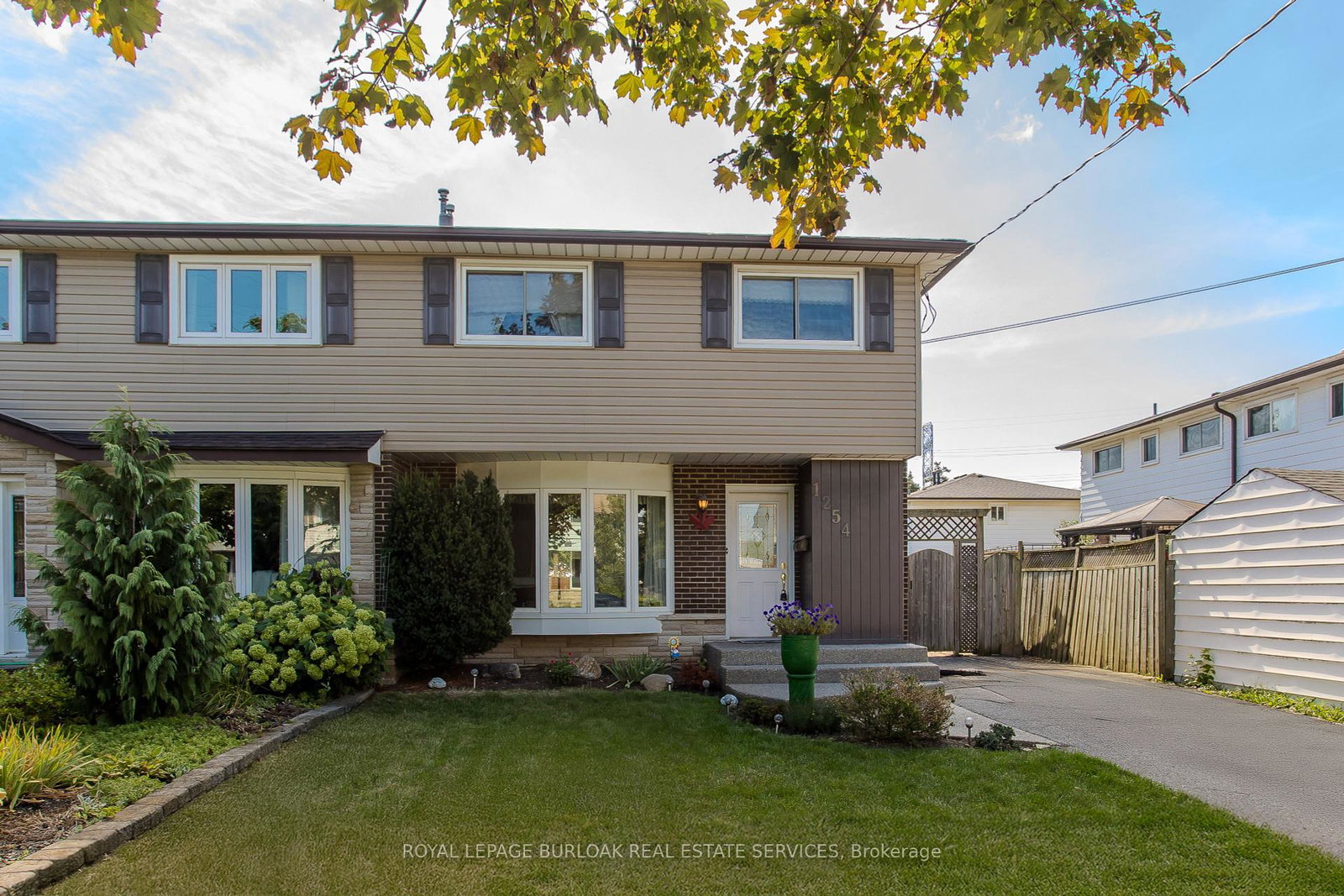 1254-treeland-street-burlington-ontario-w12397931