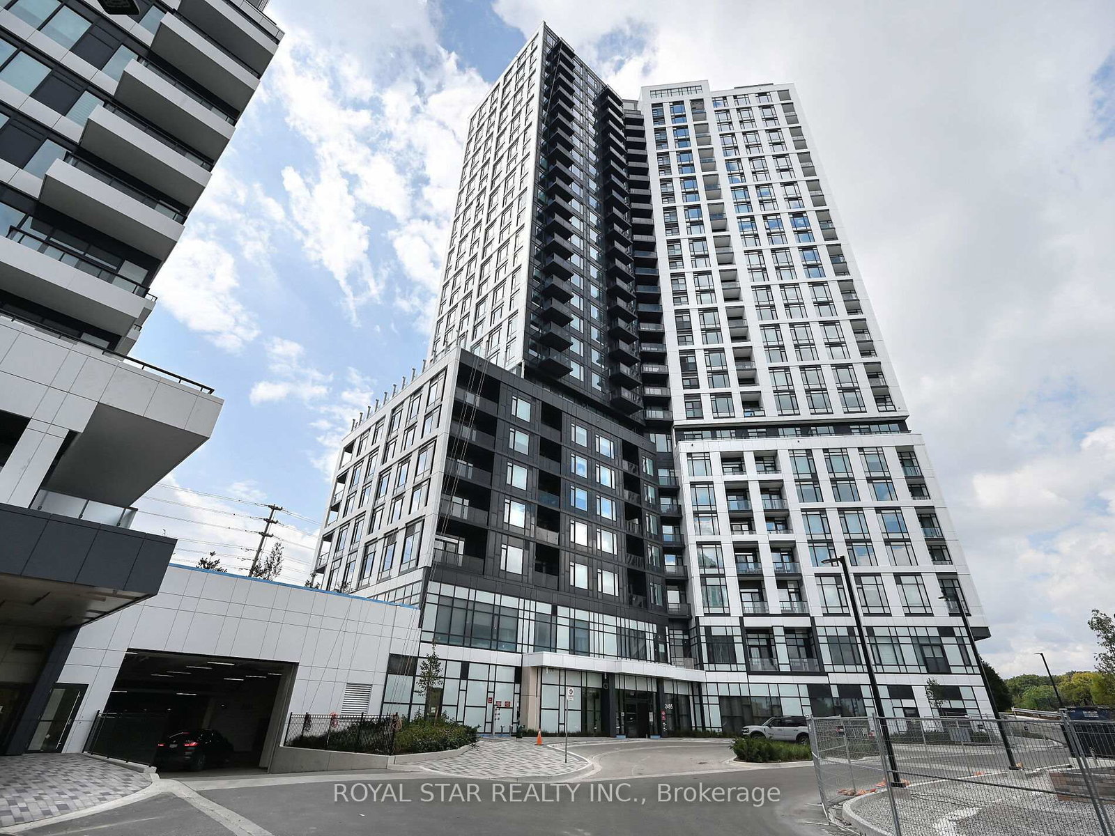 2495-eglinton-avenue-w-mississauga-ontario-w12397934