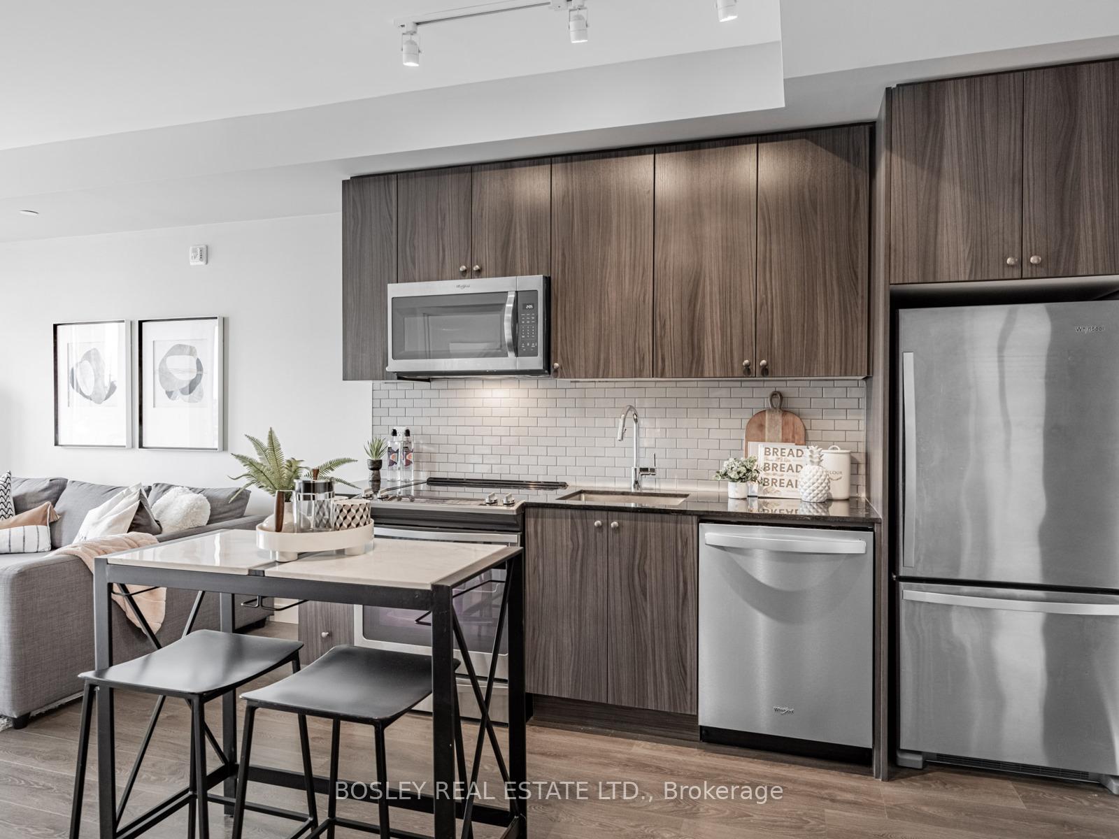 150-sabina-drive-oakville-ontario-w12398115