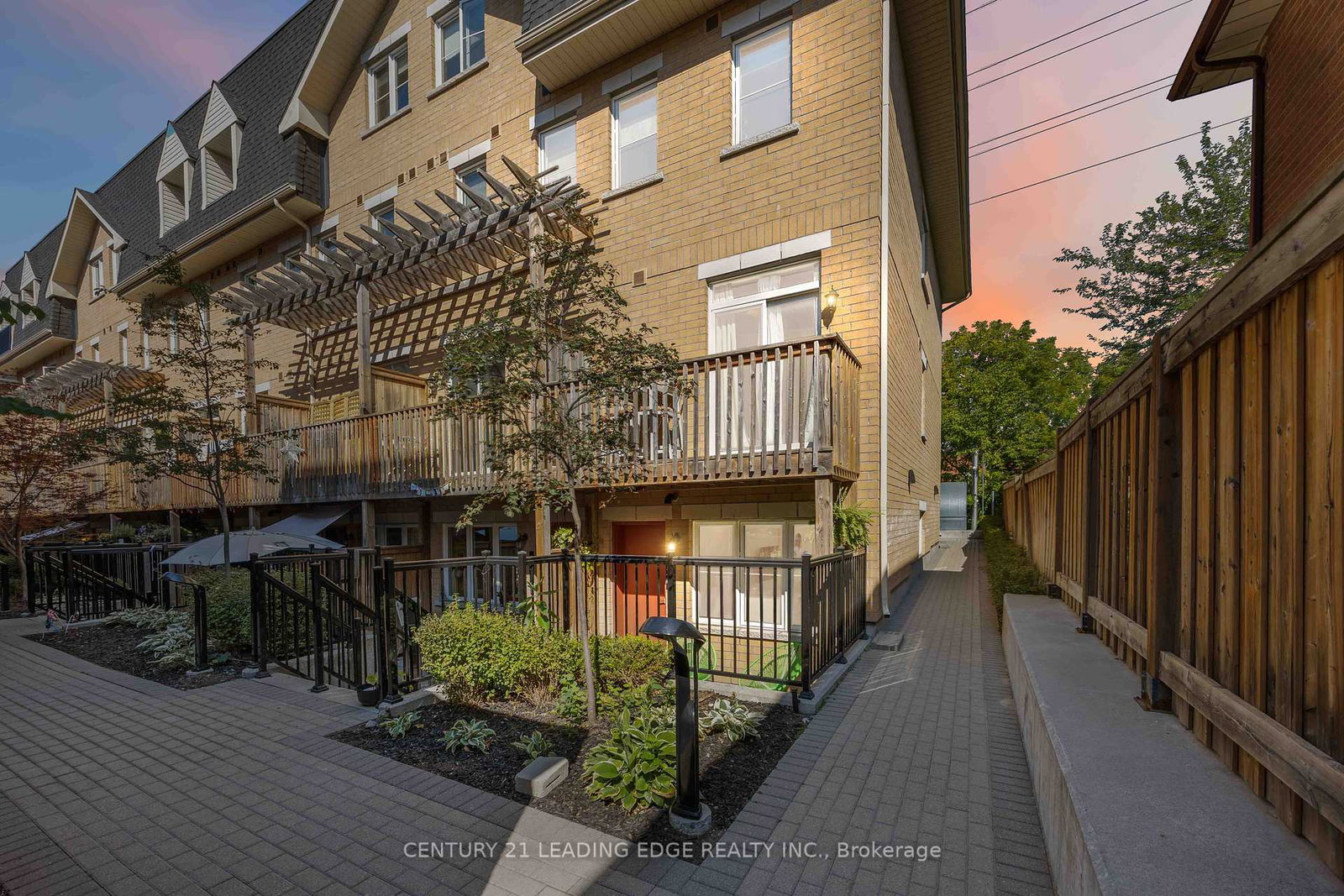 380-hopewell-avenue-north-york-ontario-w12398552