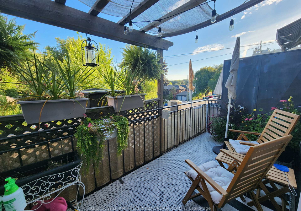 2389-bloor-street-toronto-ontario-w12398586