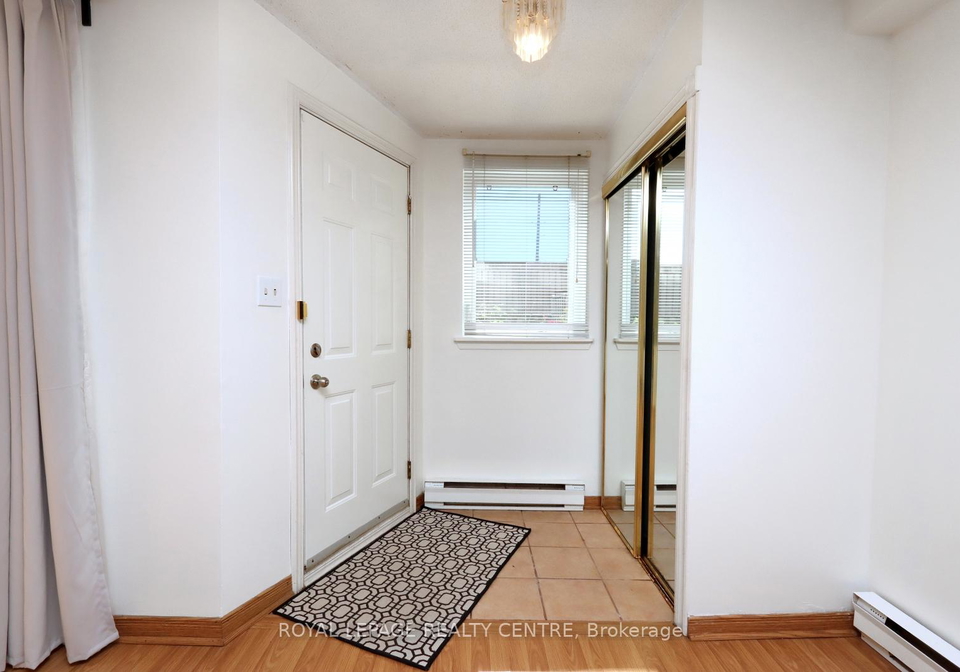 1055-dundas-street-e-mississauga-ontario-w12398627