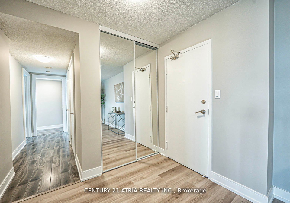 350-webb-drive-mississauga-ontario-w12398696