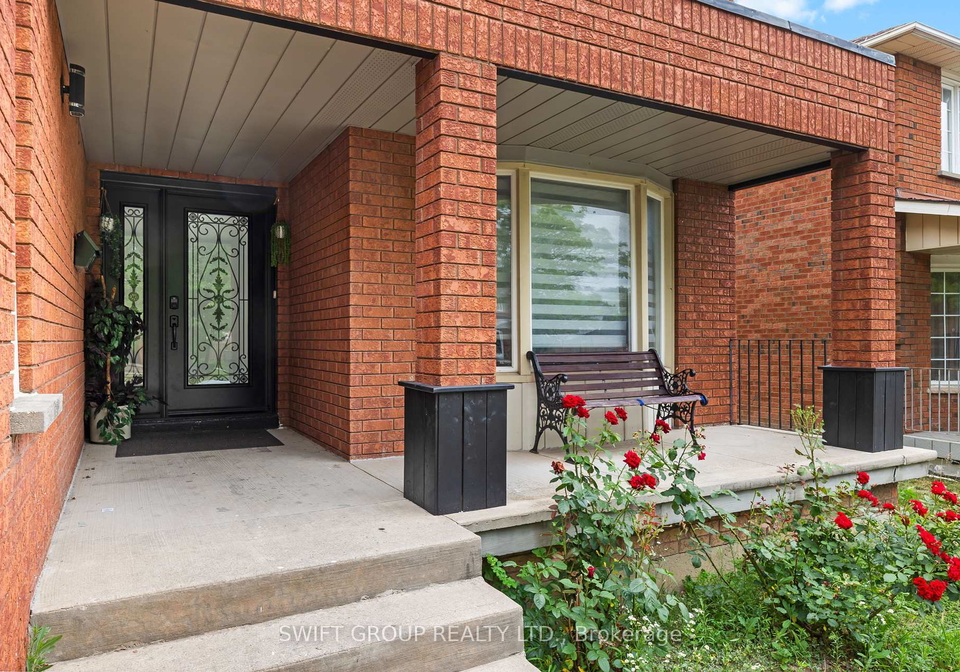 82-flowertown-avenue-brampton-ontario-w12398704