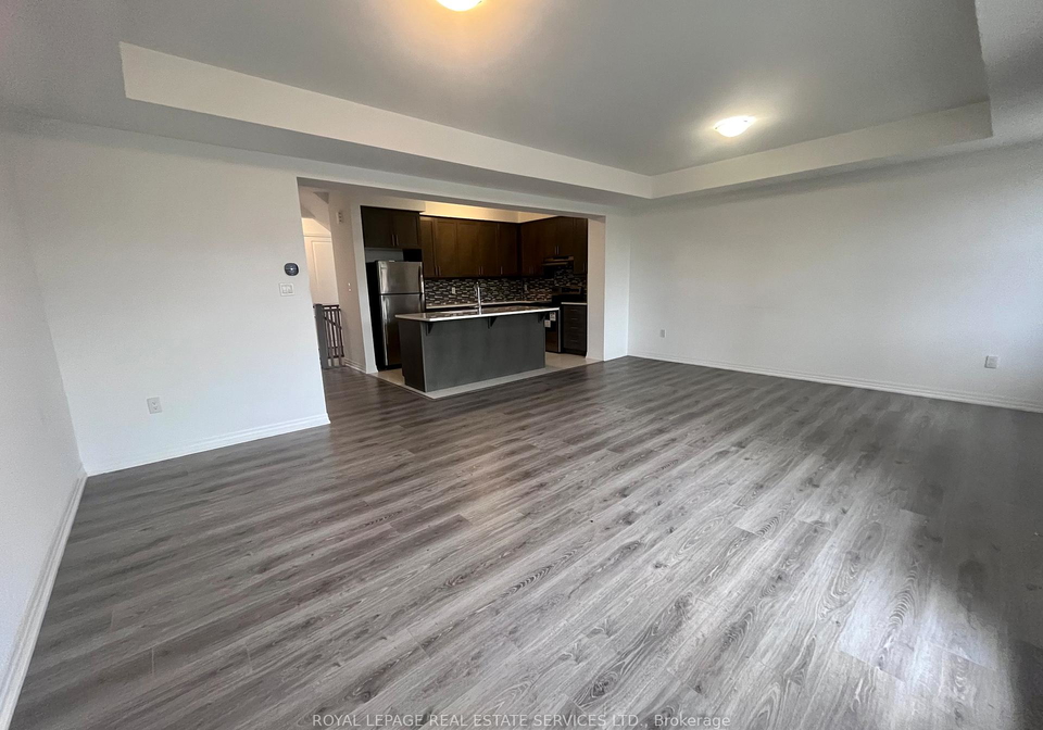 124-burnhamthorpe-road-e-oakville-ontario-w12399088