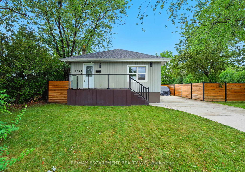 1233-coric-avenue-burlington-ontario-w12399198