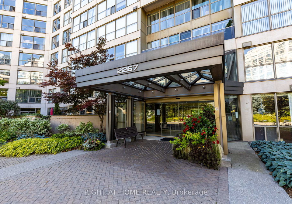 2267-lake-shore-boulevard-w-etobicoke-ontario-w12399374