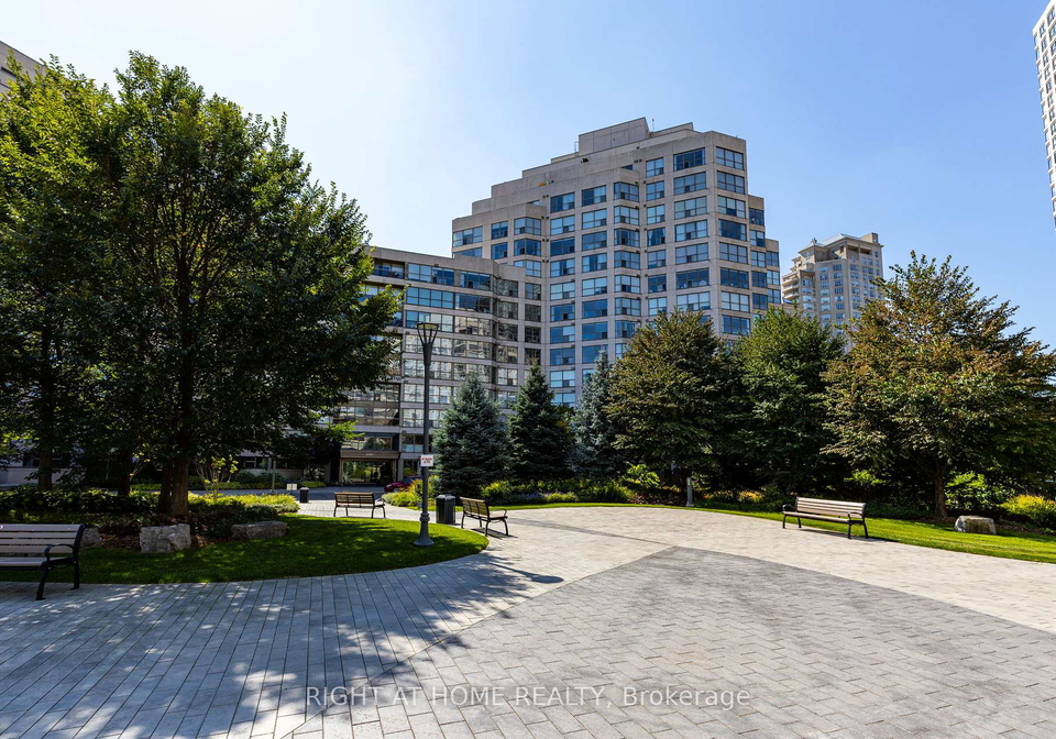 2267-lake-shore-boulevard-w-etobicoke-ontario-w12399374