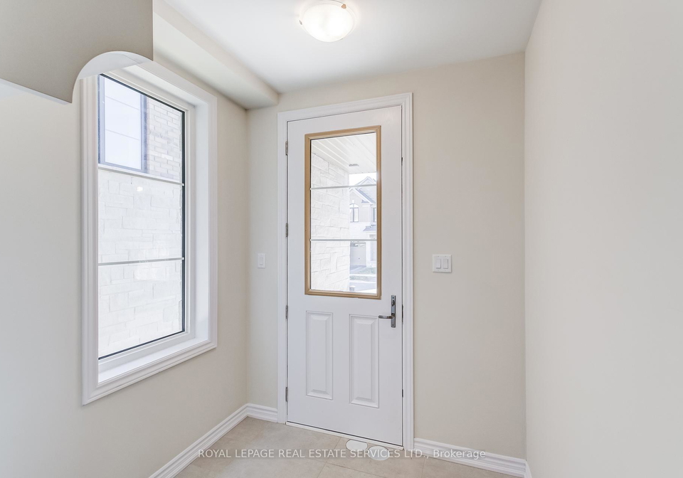 1387-almonte-drive-burlington-ontario-w12399545