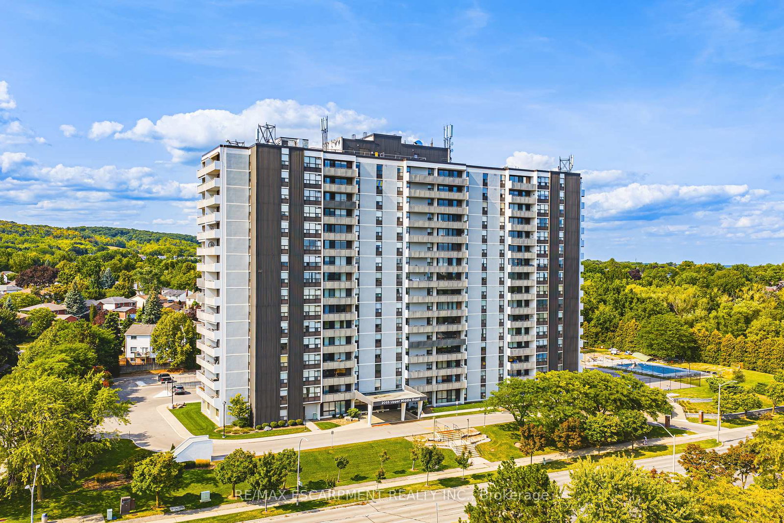 2055-upper-middle-road-burlington-ontario-w12399600