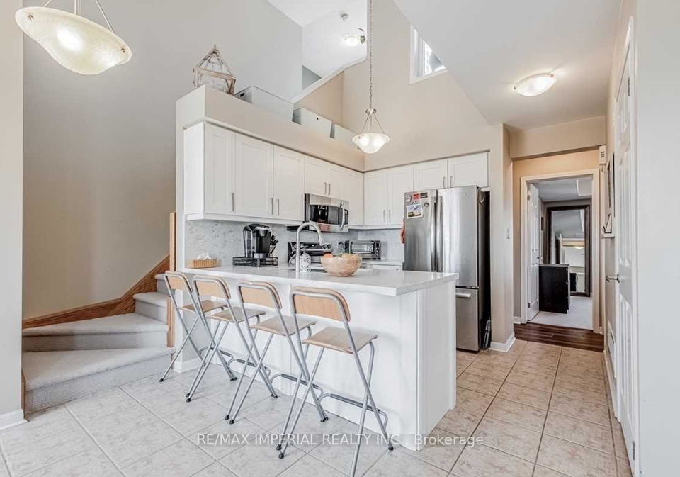 62dundas-street-mississauga-ontario-w12399816