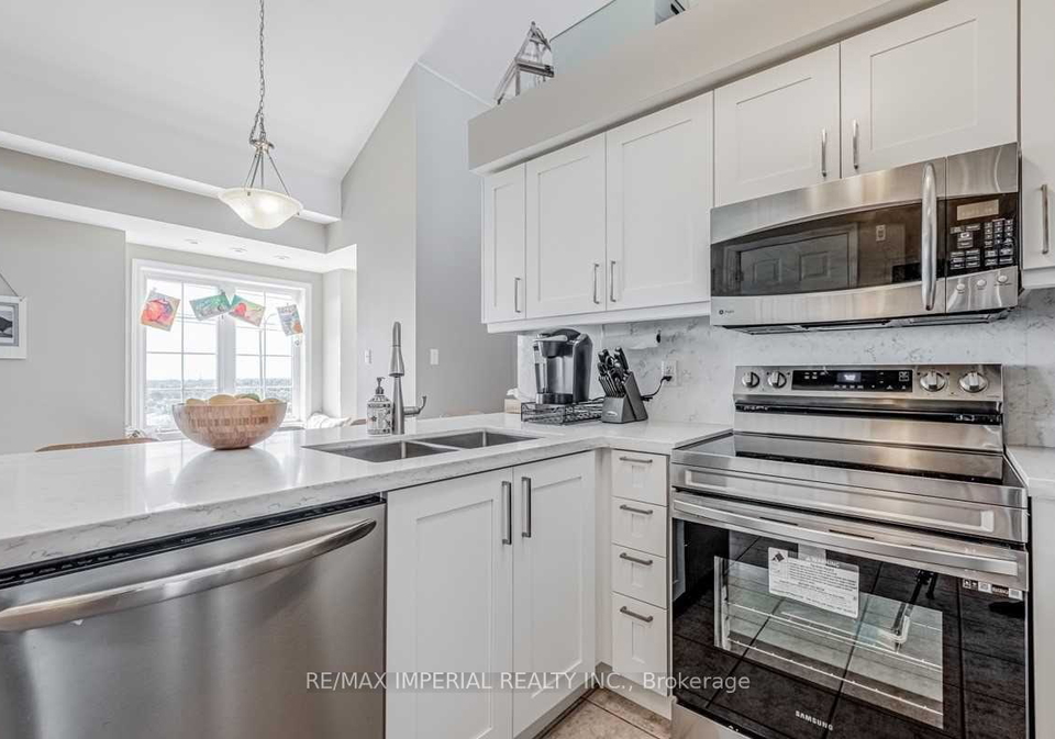 62dundas-street-mississauga-ontario-w12399816