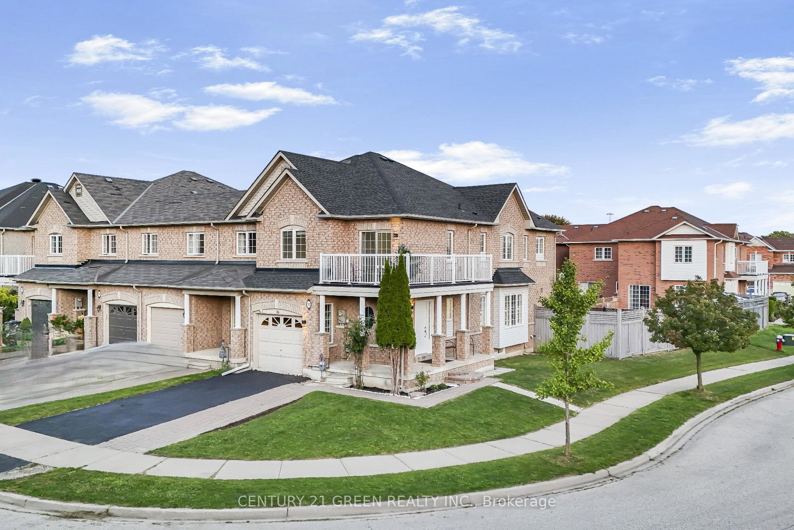35-samantha-crescent-brampton-ontario-w12399997