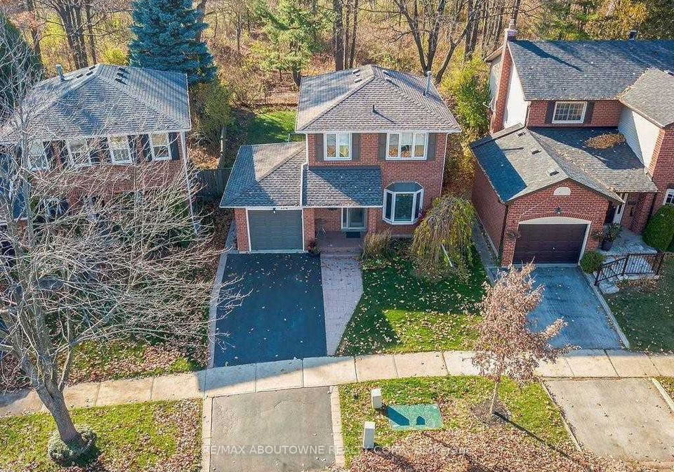 174-chalmers-street-oakville-ontario-w12400131
