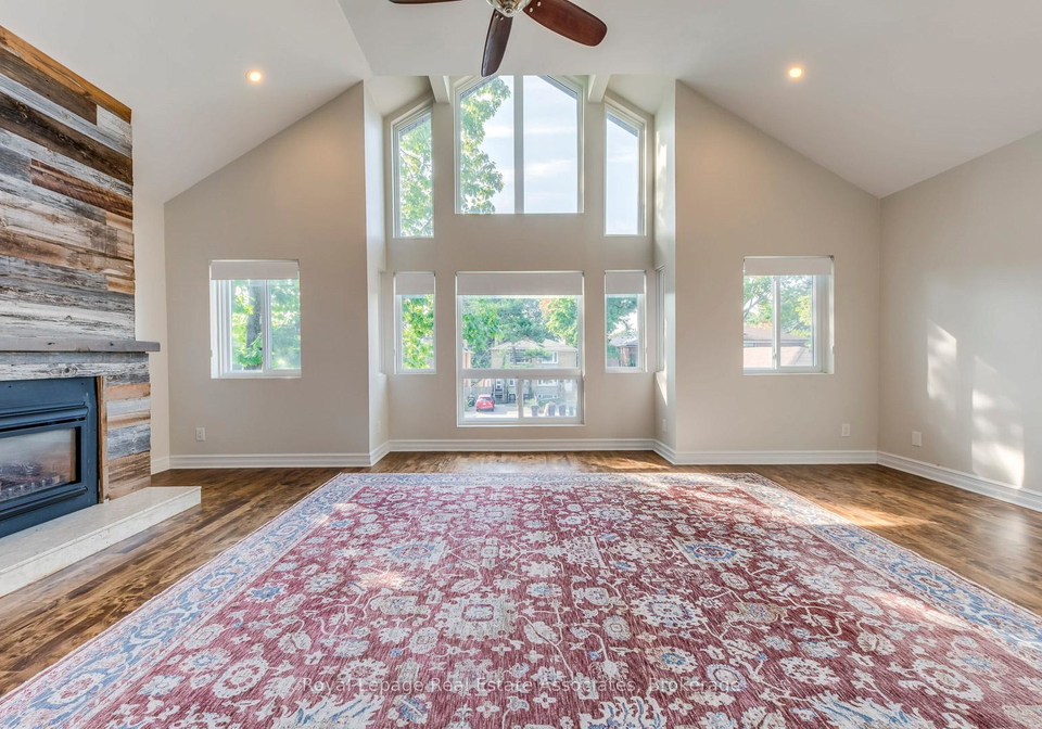 30-dominion-road-etobicoke-ontario-w12400358