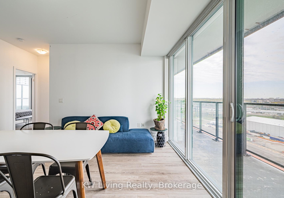 30-shore-breeze-drive-etobicoke-ontario-w12400431
