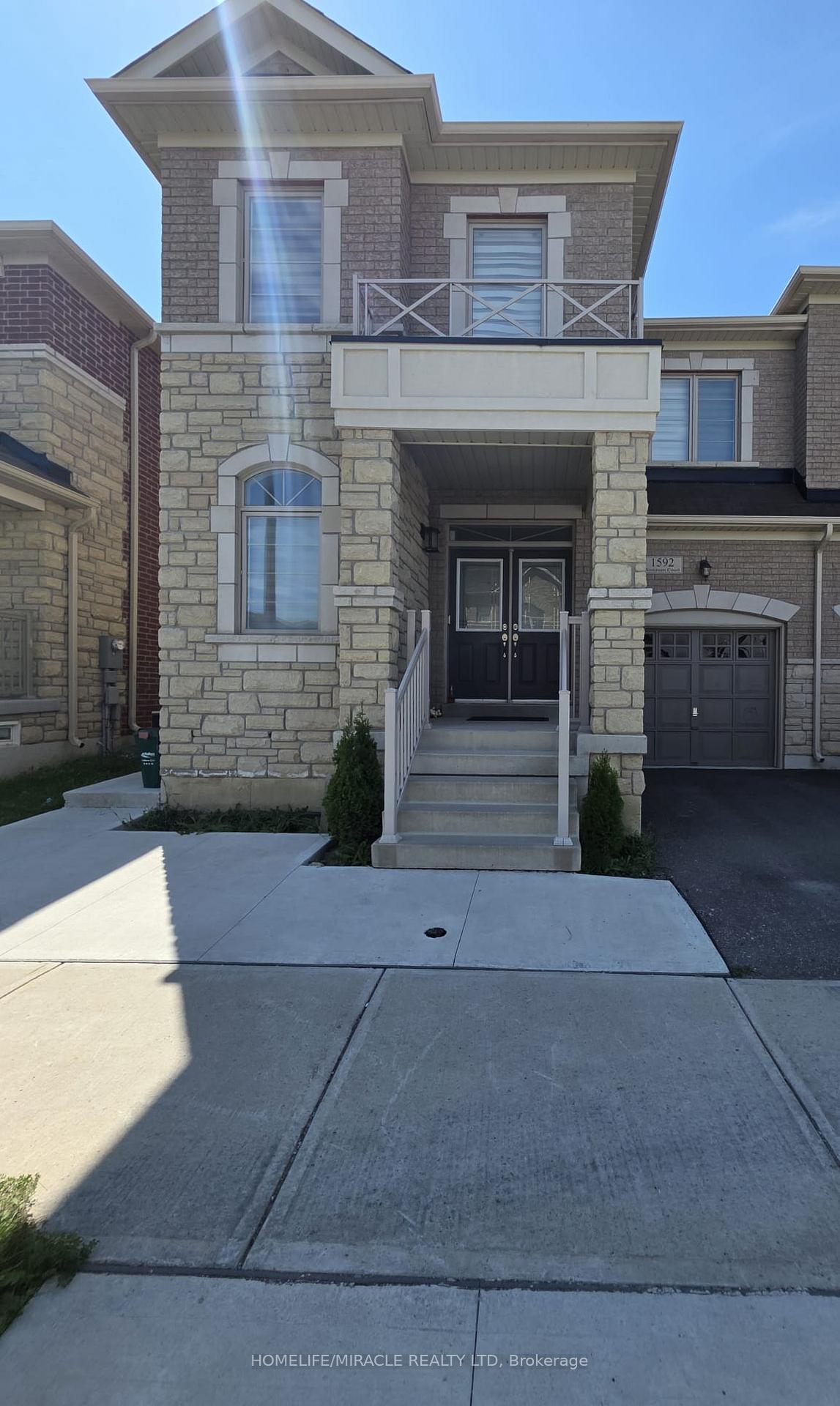 1592-sorensen-court-milton-ontario-w12400981