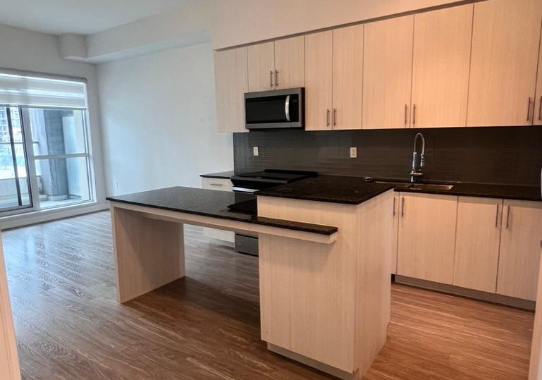 4055-parkside-village-drive-mississauga-ontario-w12401053