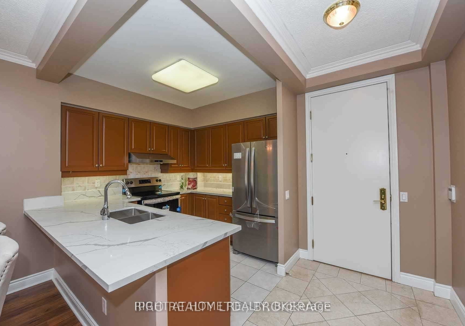 35-kingsbridge-garden-circle-mississauga-ontario-w12401170