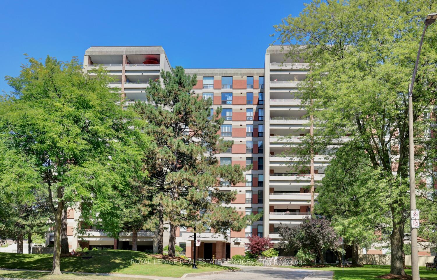 965-inverhouse-drive-mississauga-ontario-w12401177