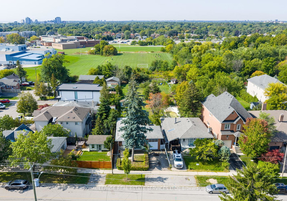 1320-northmount-avenue-mississauga-ontario-w12401188