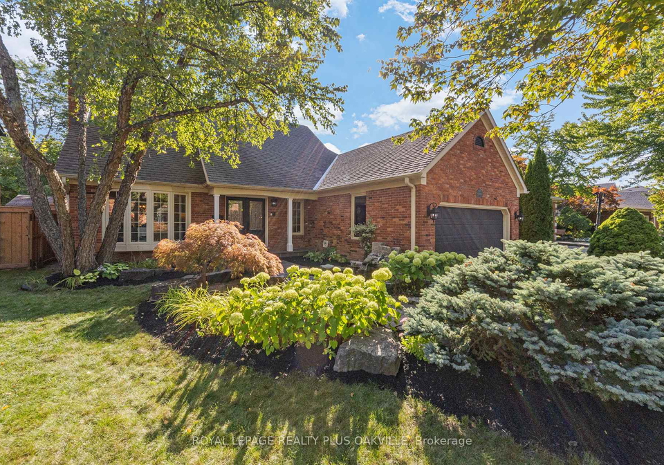 1368-monks-passage-oakville-ontario-w12401205