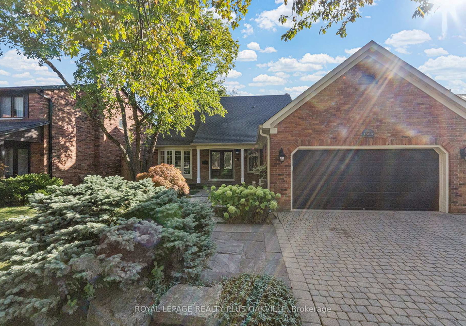 1368-monks-passage-oakville-ontario-w12401205