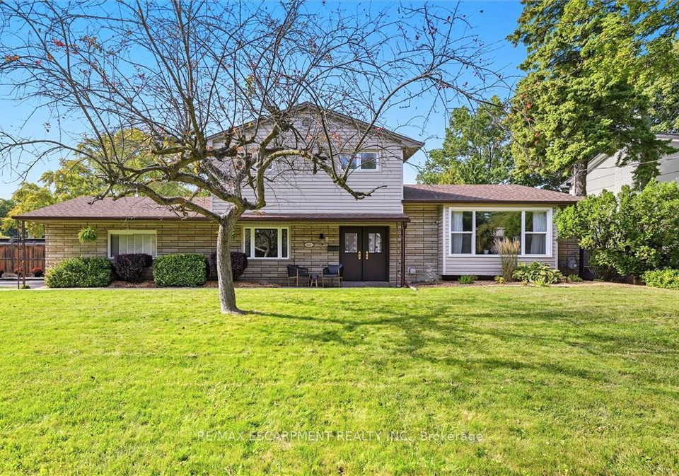 641-holt-drive-burlington-ontario-w12401338