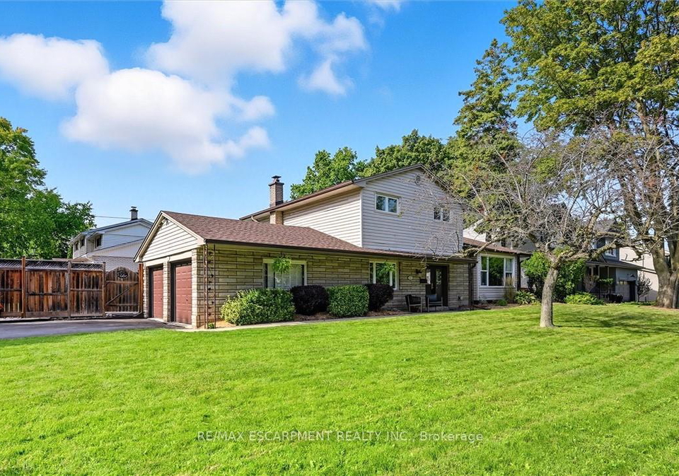 641-holt-drive-burlington-ontario-w12401338