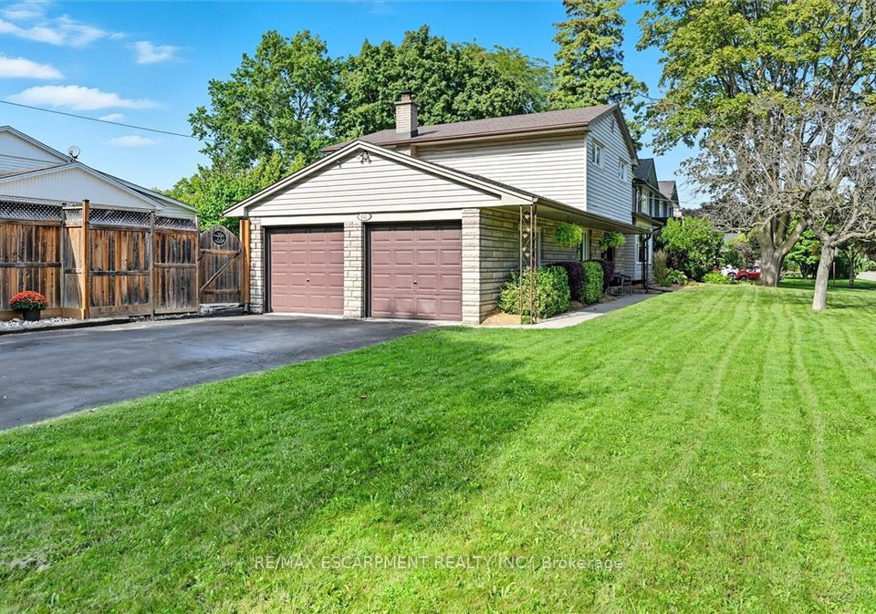 641-holt-drive-burlington-ontario-w12401338