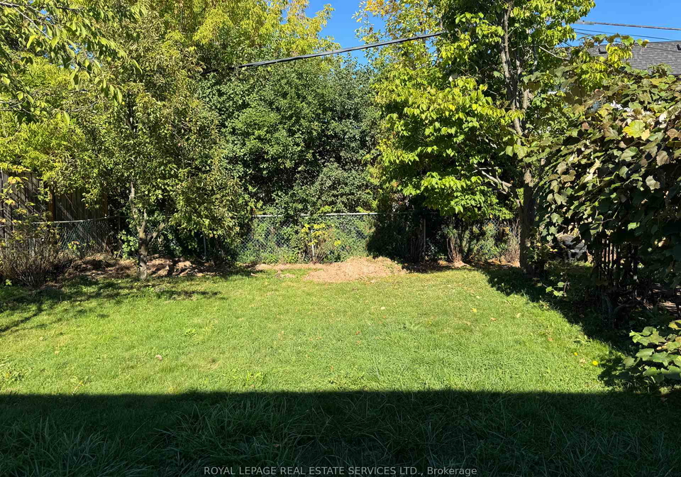 447-sandmere-place-oakville-ontario-w12401509