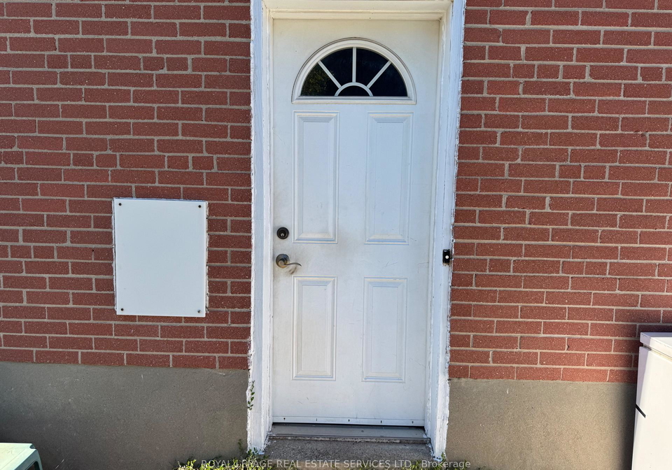 447-sandmere-place-oakville-ontario-w12401509