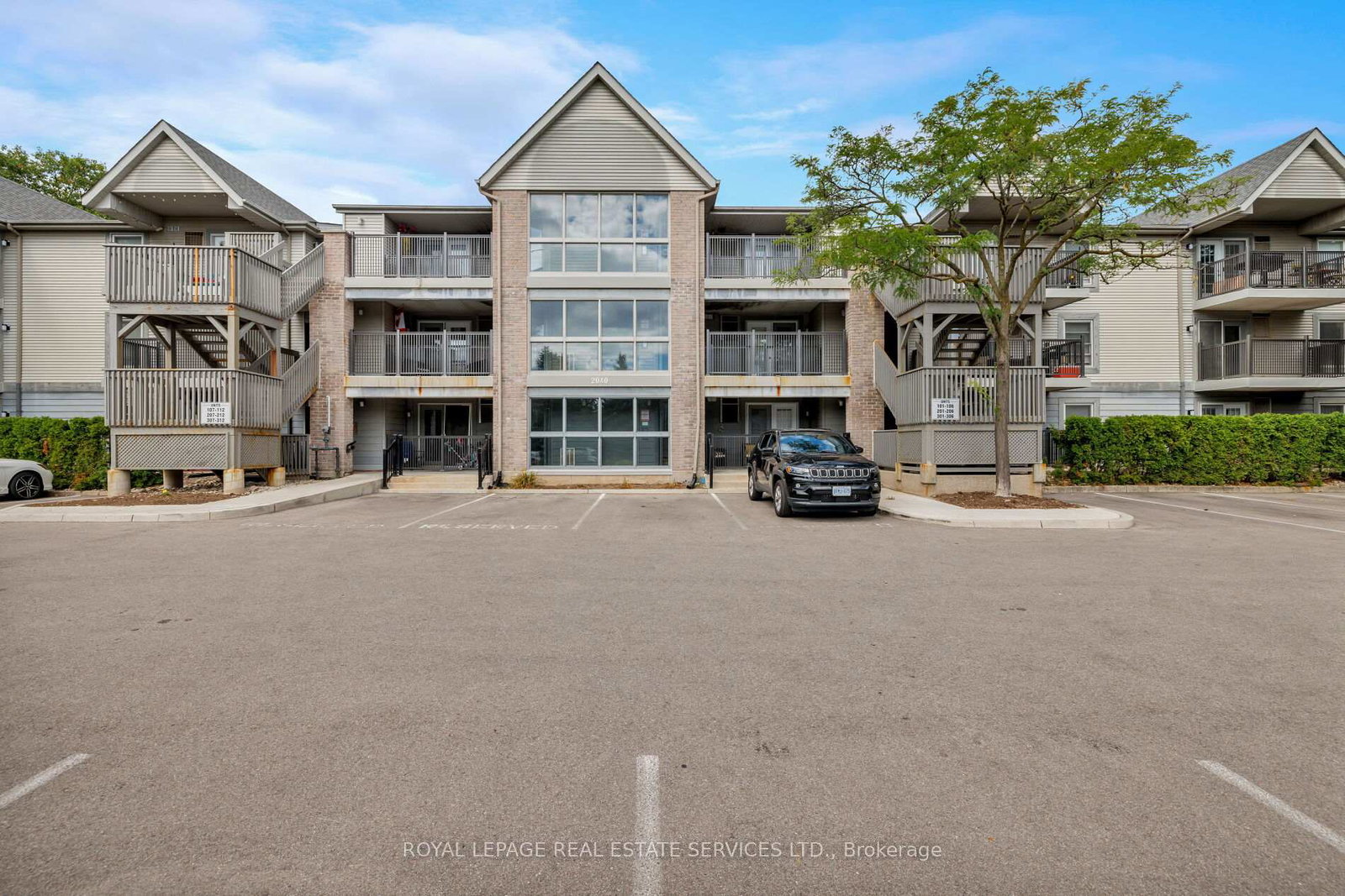 2040-cleaver-avenue-burlington-ontario-w12401621