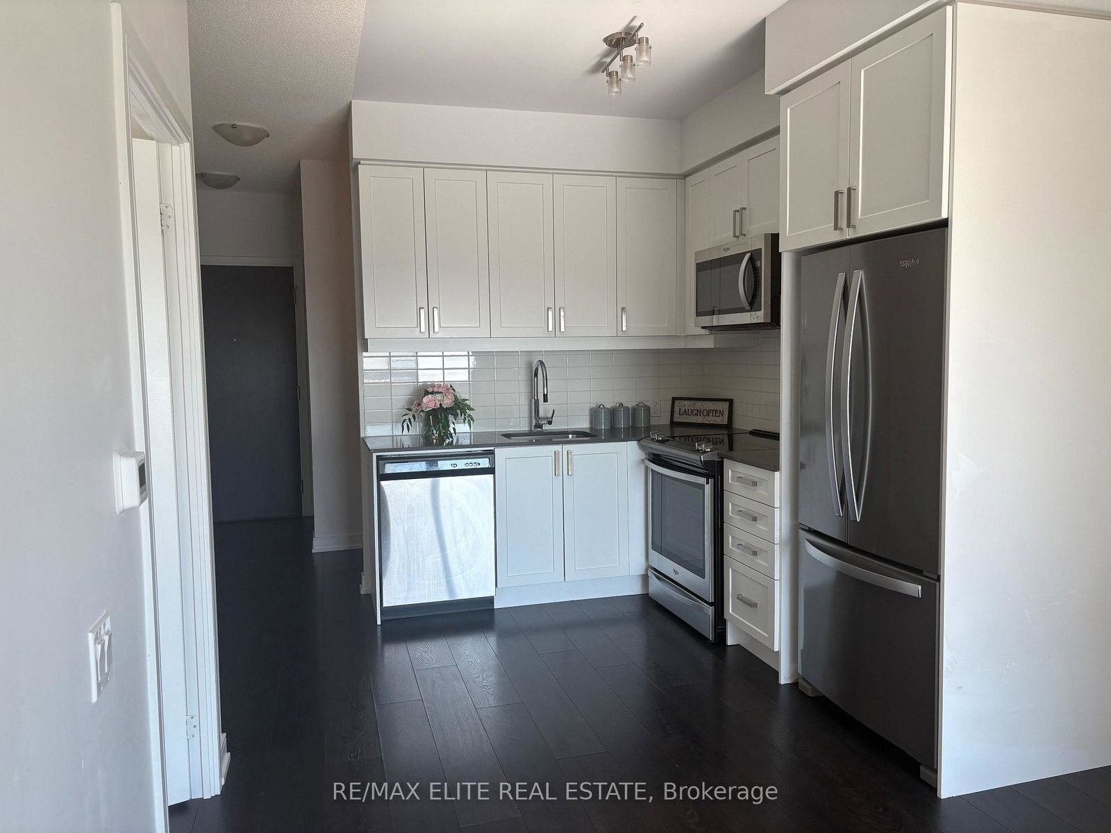 8-nahani-way-mississauga-ontario-w12401684