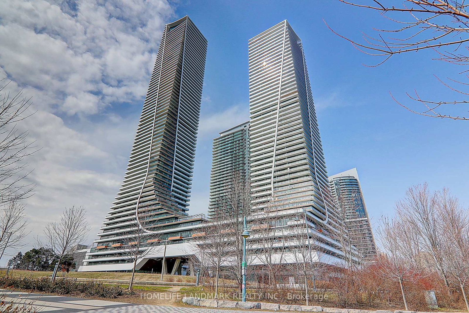 20-shore-breeze-drive-etobicoke-ontario-w12401839