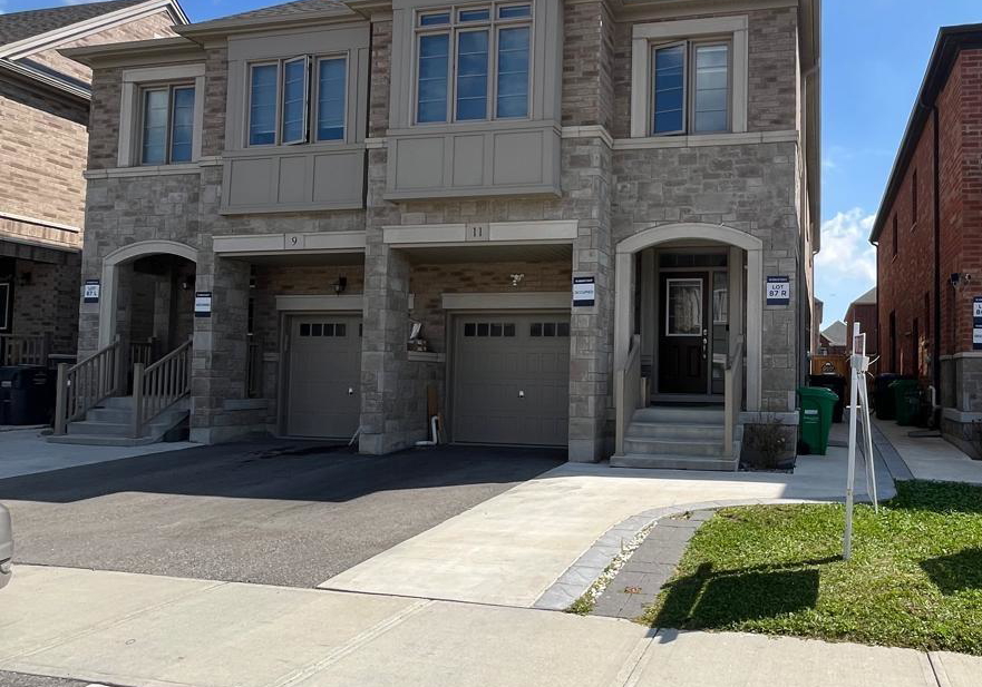 11-banner-elk-street-brampton-ontario-w12401973