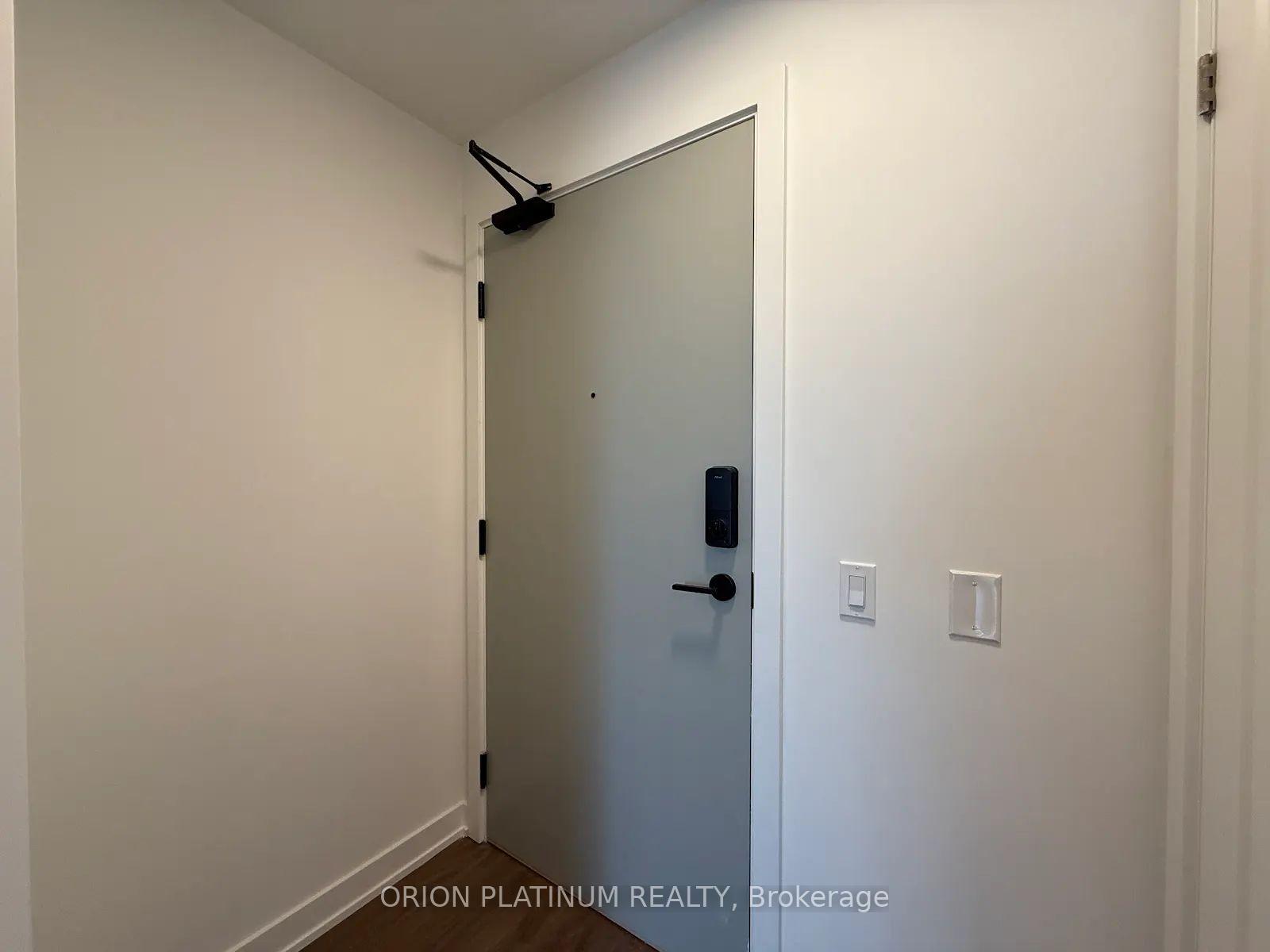 5105-hurontario-street-mississauga-ontario-w12402220