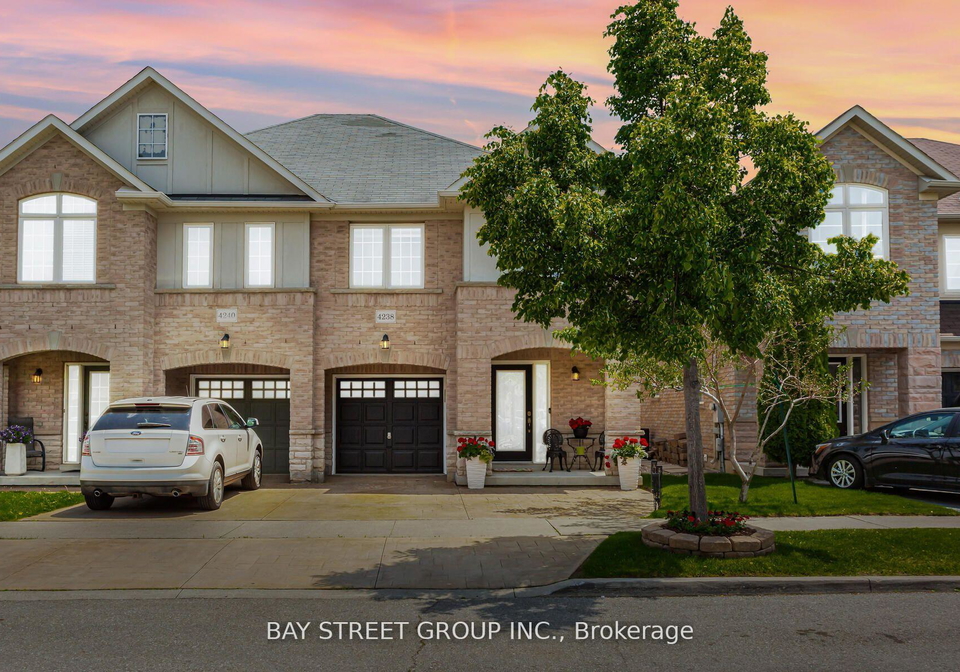 4238-thomas-alton-boulevard-burlington-ontario-w12402250