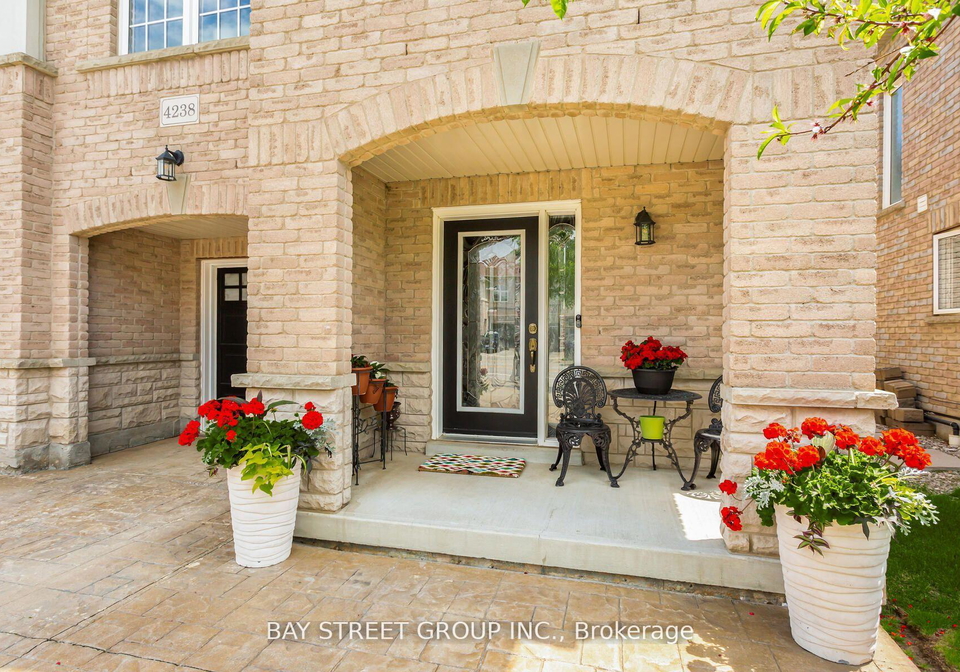 4238-thomas-alton-boulevard-burlington-ontario-w12402250