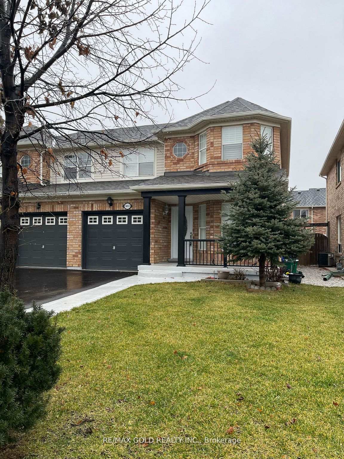 653-hamilton-crescent-milton-ontario-w12402326