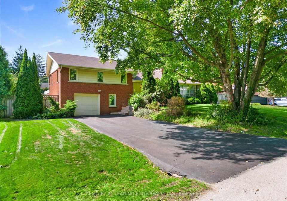 808-falcon-boulevard-burlington-ontario-w12402356