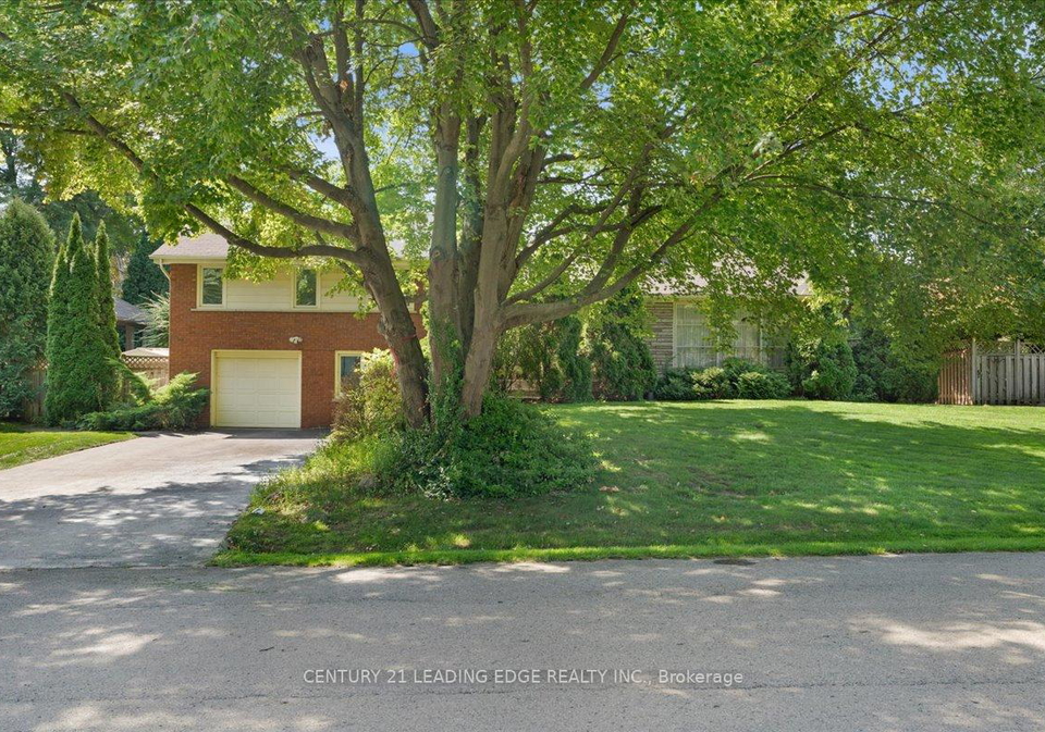 808-falcon-boulevard-burlington-ontario-w12402356