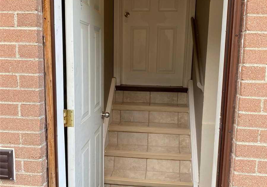 12-benton-street-brampton-ontario-w12402403