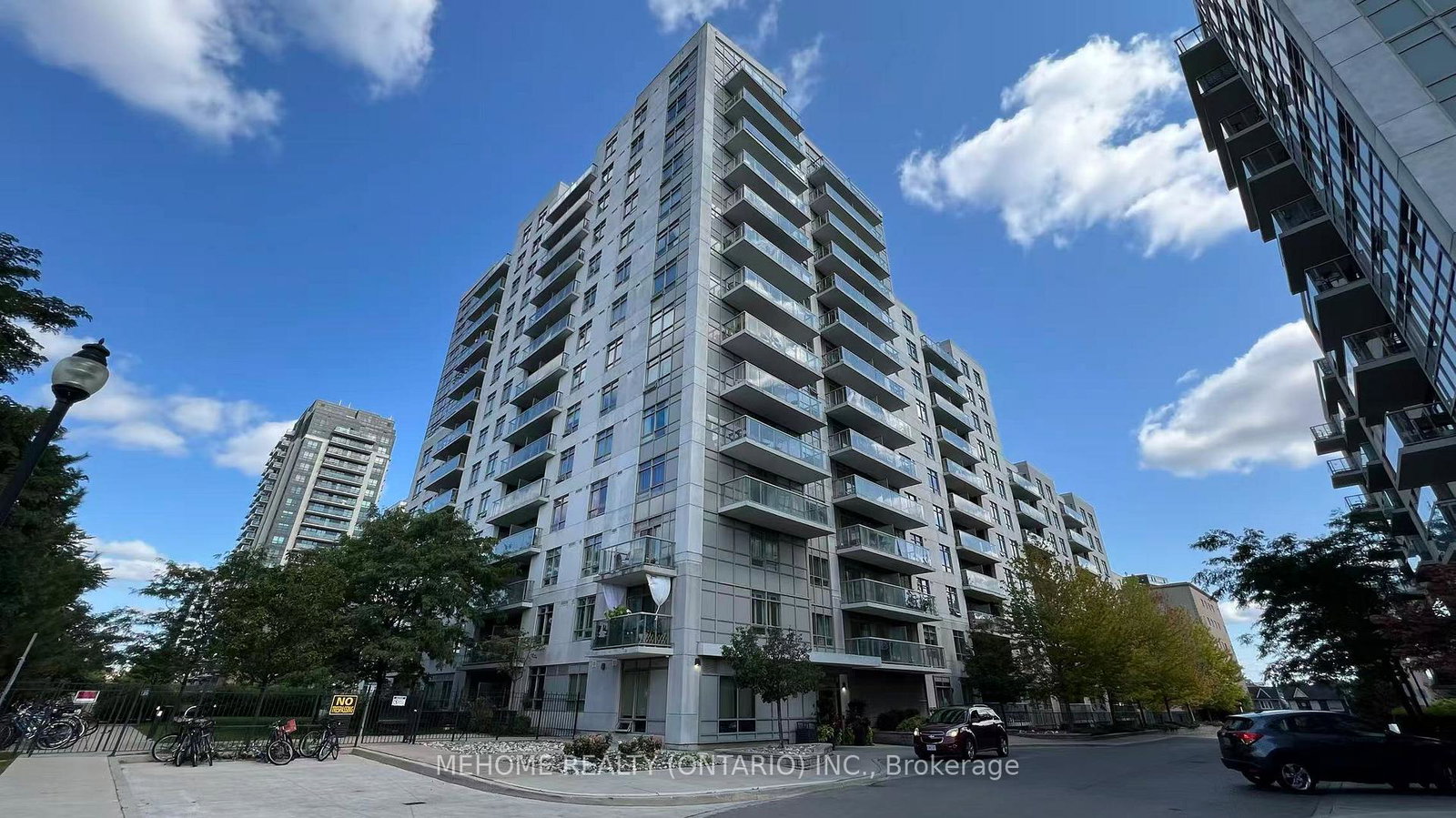 816-lansdowne-avenue-toronto-ontario-w12402506