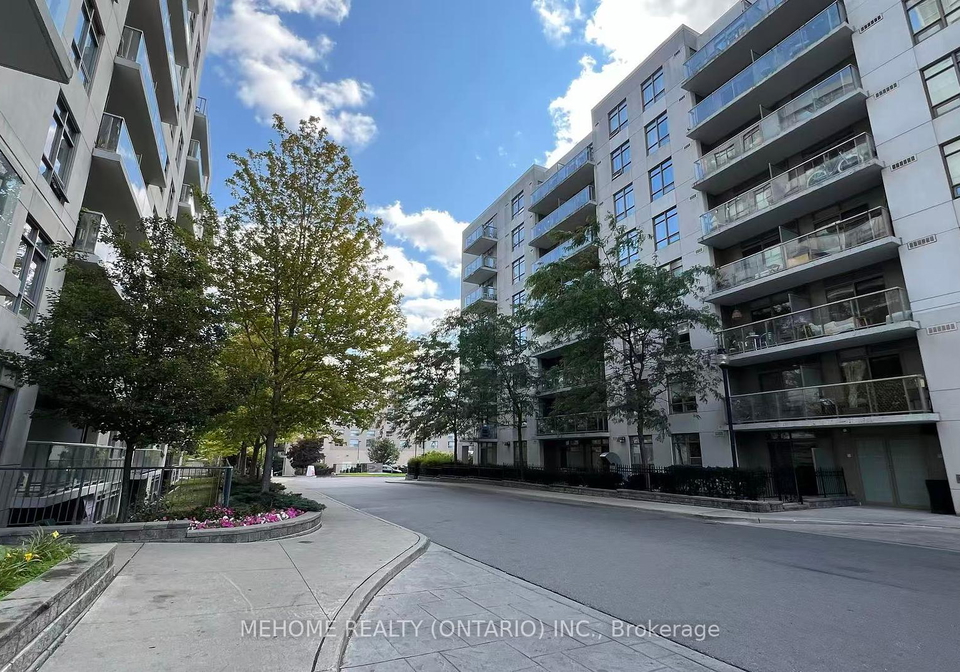 816-lansdowne-avenue-toronto-ontario-w12402506