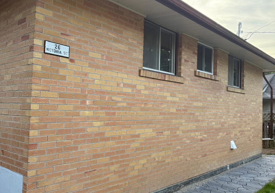 26-victoria-street-halton-hills-ontario-w12402914