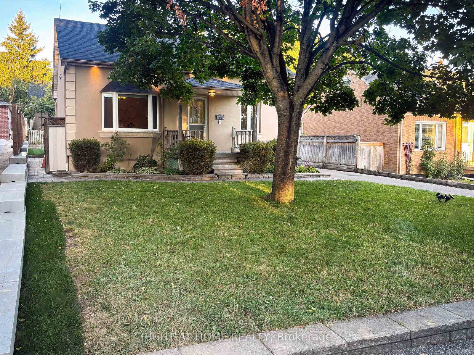 7-adele-avenue-york-ontario-w12402995