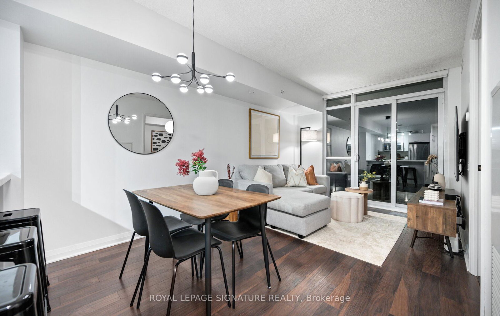 5-valhalla-inn-road-etobicoke-ontario-w12403180