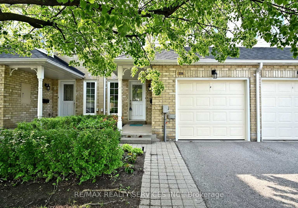 28-heathcliffe-square-brampton-ontario-w12403223